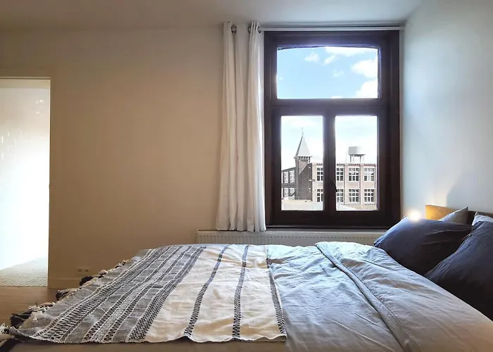 Appartement Et Parking Privatif Le Long De L Escaut